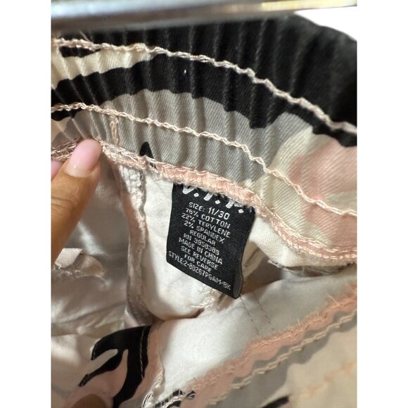 Womens Pink Camo‎ Cargo Joggers With Elastic Waist & Pockets Size 11/30 - Picture 4 of 12